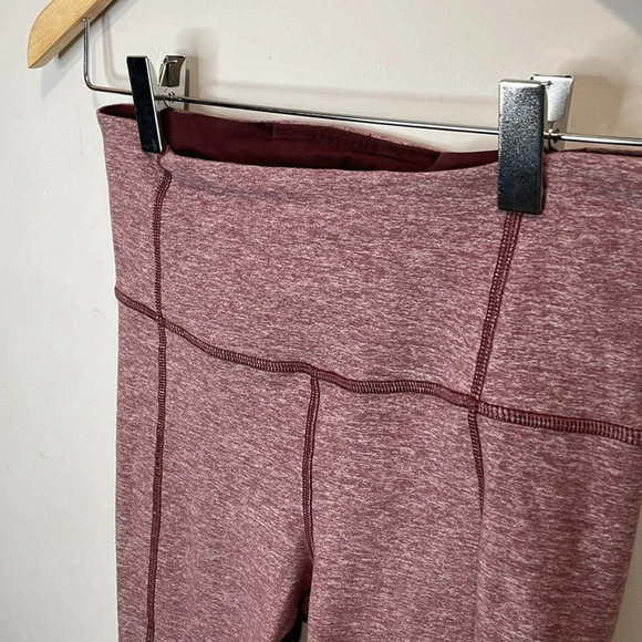 Lululemon Turn Around Tight Heathers Bordeaux Drama Size 4 - Picture 3 of 9